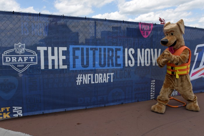 eagles draft day 2